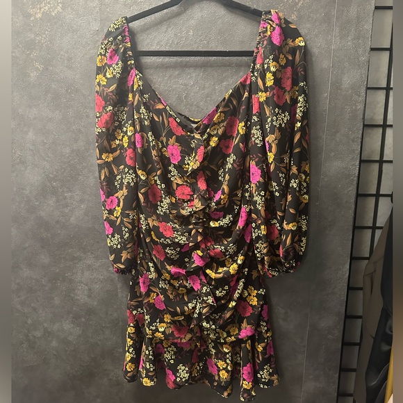 ASTR The Label Summer Floral Dress Size XL
Cocktail Mini - Picture 2 of 5